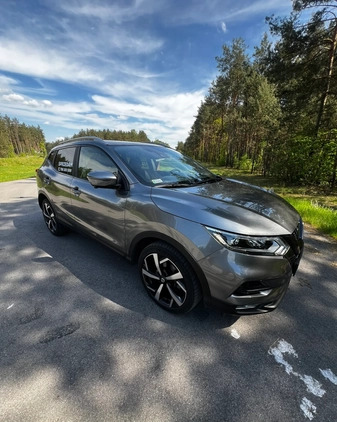 Nissan Qashqai cena 115900 przebieg: 38900, rok produkcji 2021 z Dęblin małe 172